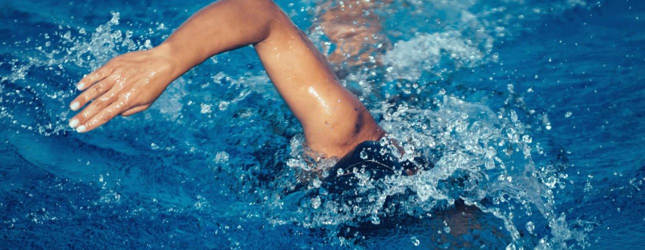 Schwimmen lernen im Verein mit lizenzierten Trainern